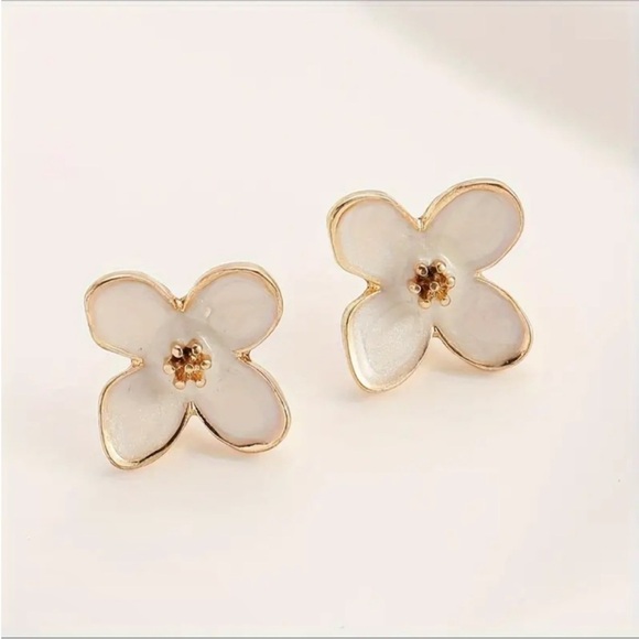 Anthropologie Jewelry - NWOT Sophie Gold Plated Floral Post Earrings